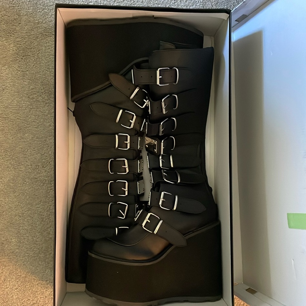 Black vegan leather Demonia trinity boots size 8